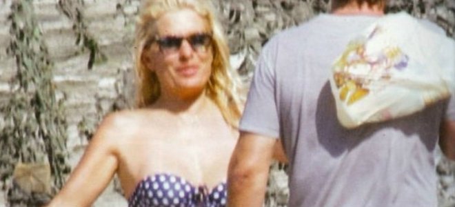 Η Μενεγάκη με μπικίνι-Παίζει με το Λαμπραντόρ και τον σύντροφό της [εικόνες]  | iefimerida.gr 2