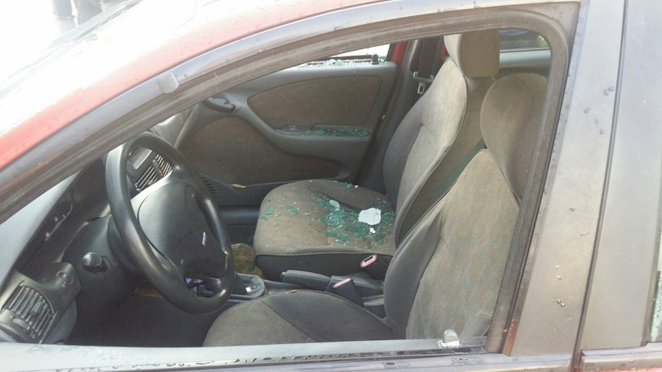 Τραγωδία στο Μενίδι: 50χρονος πνίγηκε μέσα στο αυτοκίνητό του [εικόνες] | iefimerida.gr 2