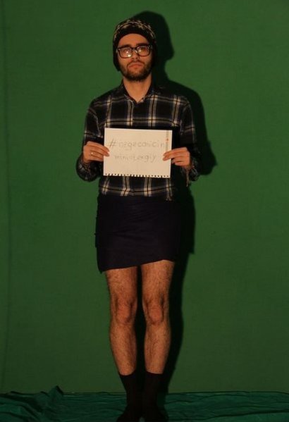 Ανδρες διαδήλωσαν φορώντας φούστες στην Τουρκία -Ηχηρό μήνυμα κατά της βίας σε βάρος γυναικών [εικόνες&βίντεο] | iefimerida.gr 0