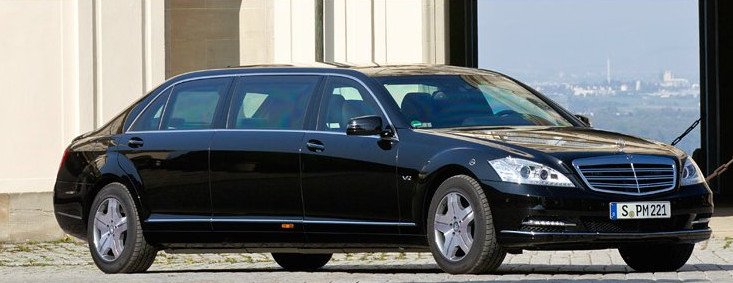 Η θωρακισμένη λιμουζίνα του Πούτιν -Το ρωσικό «Beast» [εικόνες-βίντεο] | iefimerida.gr 0