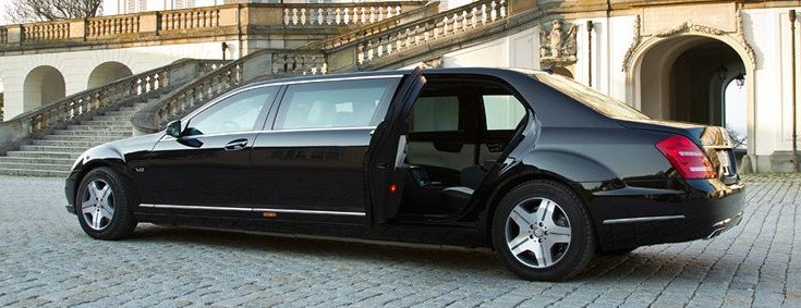 Η θωρακισμένη λιμουζίνα του Πούτιν -Το ρωσικό «Beast» [εικόνες-βίντεο] | iefimerida.gr 2