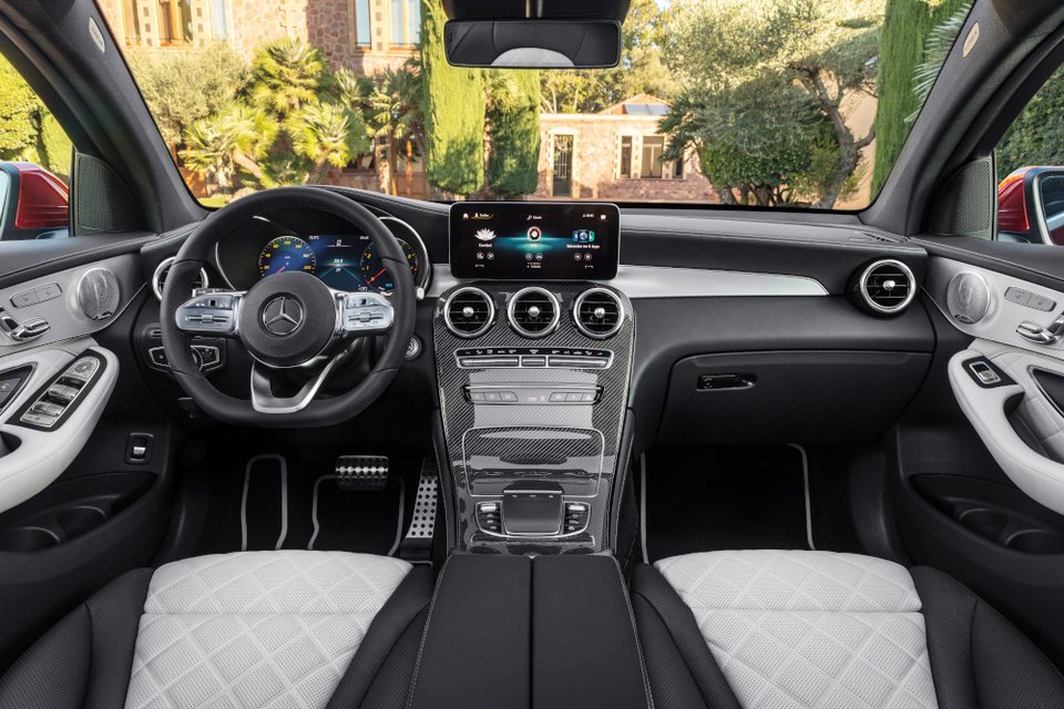 Η Mercedes ανανεώνει την GLC Coupe | iefimerida.gr 2