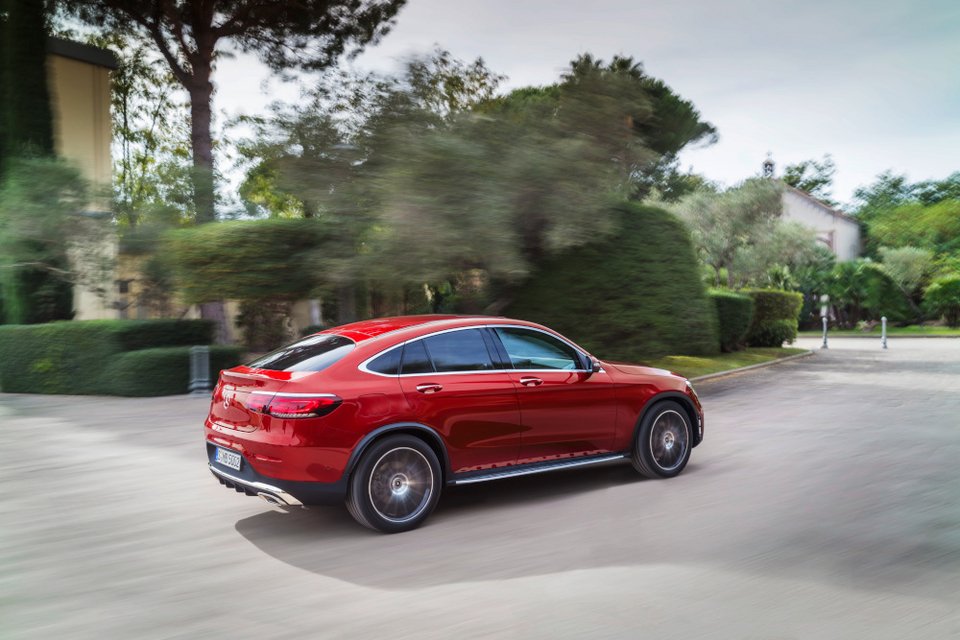 Η Mercedes ανανεώνει την GLC Coupe | iefimerida.gr 1