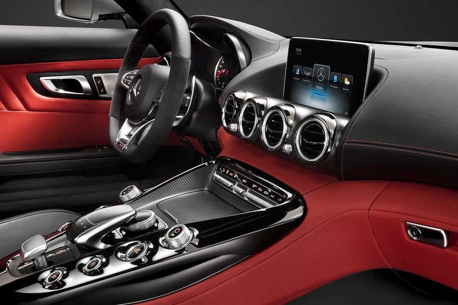 H Mercedes AMG GT ετοιμάζεται για να κάνει δύσκολη τη ζωή της Porsche 911 turbo | iefimerida.gr 0