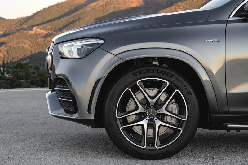 Mercedes-AMG GLE 53 4Matic+ με 435 ίππους | iefimerida.gr 2