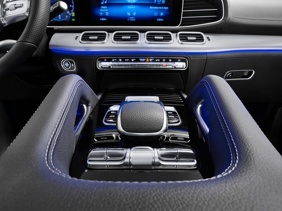 H νέα Mercedes GLE δεν έχει σχέση με την προκάτοχό της [εικόνες] | iefimerida.gr 5