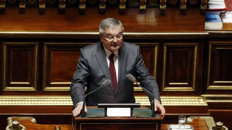 Ολοι δουλεύουν για τον Μακρόν στη Γαλλία: 12 δεξιοί γερουσιαστές ετοιμάζονται να τον στηρίξουν | iefimerida.gr 0