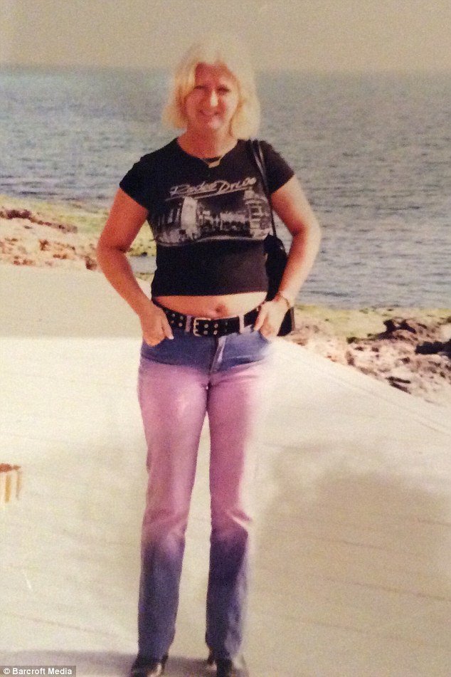 Ξόδεψε 50.000 ευρώ για να μοιάζει στην κόρη της [εικόνες] | iefimerida.gr 10