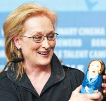 Η Μέριλ Στριπ αποθεώθηκε στο Βερολίνο και έγινε... μπαμπούσκα! [εικόνες] | iefimerida.gr 1