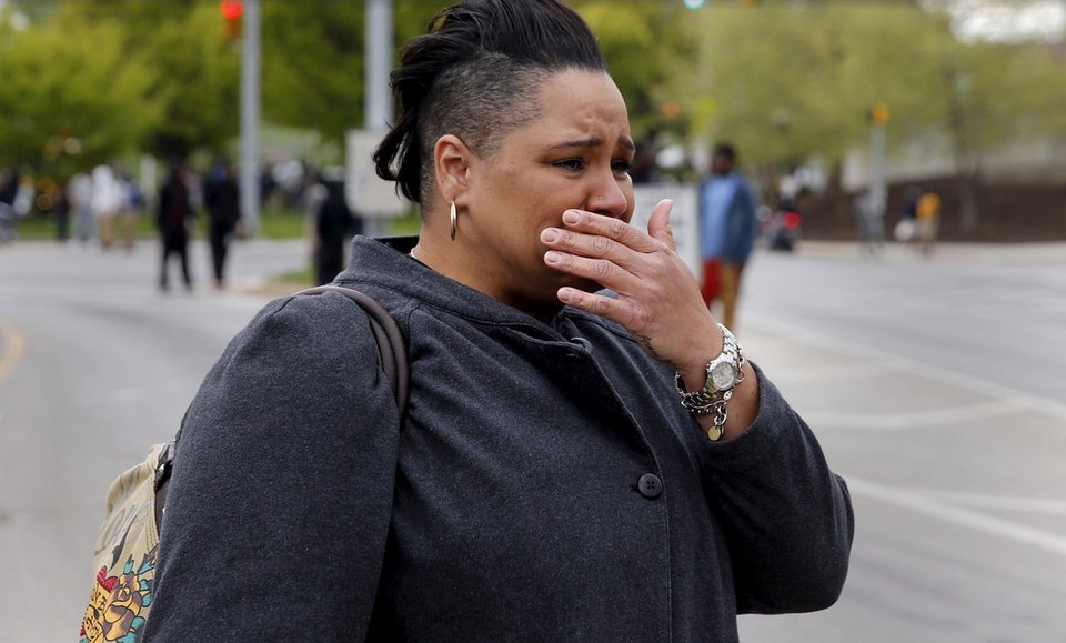 Εκτός ελέγχου η οργή των Αφροαμερικανών: Πυρπόλησαν γηροκομείο -Σε κατάσταση εκτάκτου ανάγκης το Μέριλαντ [εικόνες & βίντεο] | iefimerida.gr 41