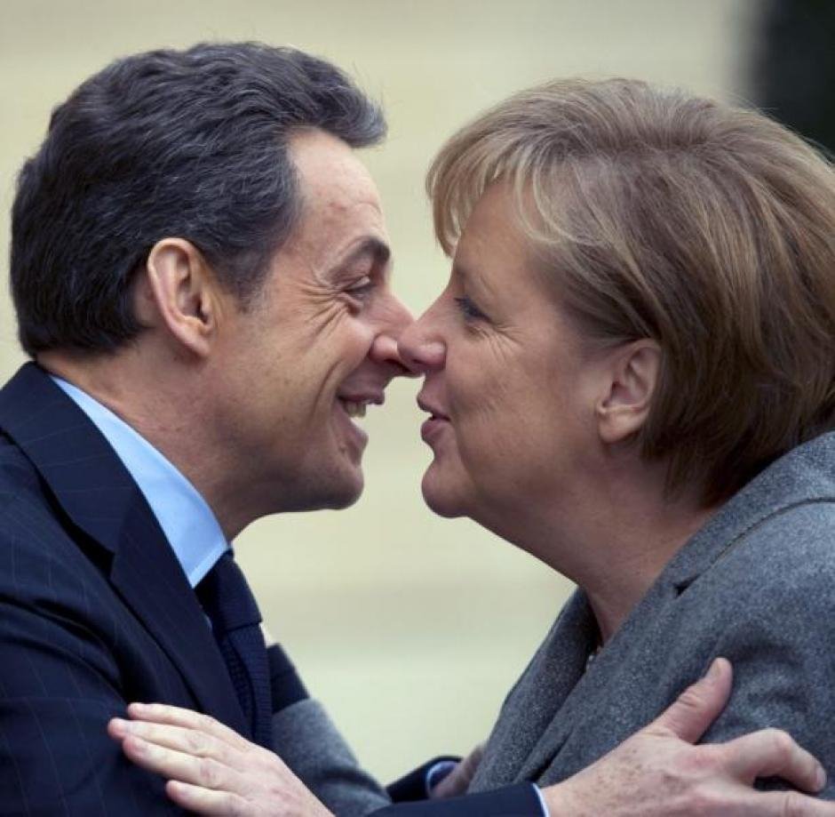 Αφωνη η Γαλλία: O Σαρκοζί γράφει άρθρο και το στέλνει στη Μέρκελ για... έγκριση | iefimerida.gr 0