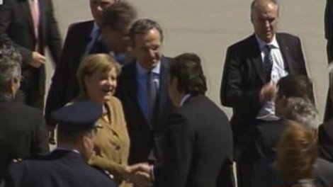 Αλλαξε σακάκι η Ανγκελα Μέρκελ -Ενα άχρωμο, αδιάφορο επέλεξε για τη δεύτερη επίσκεψή της στην Αθήνα [εικόνα]  | iefimerida.gr 0