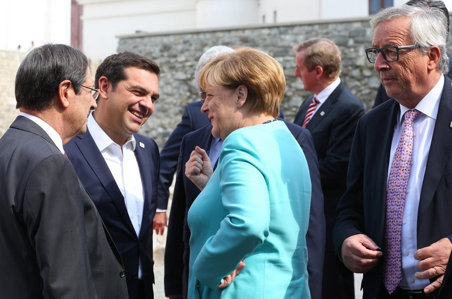 Η Μέρκελ θέλει διακοπές στον Νότο - Τι εκμυστηρεύτηκε σε Τσίπρα-Κόστα [εικόνες] | iefimerida.gr 1