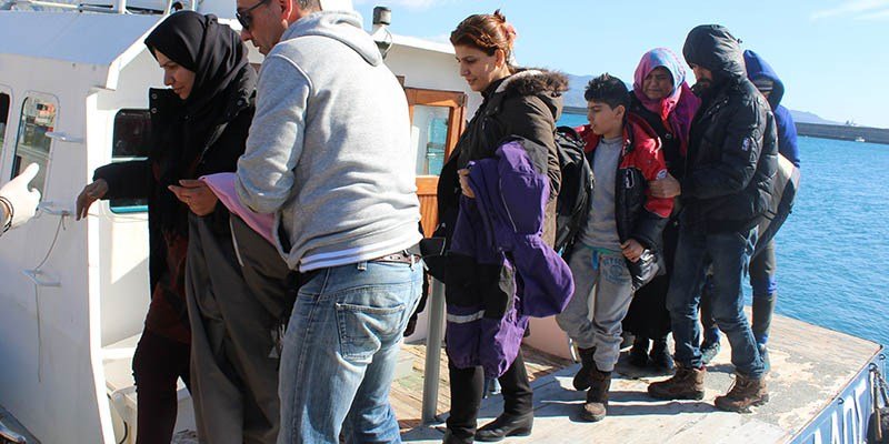 Στη Μεσσηνία φιλοξενούνται οι 87 μετανάστες που εντοπίστηκαν στην Πύλο [εικόνες] | iefimerida.gr 1