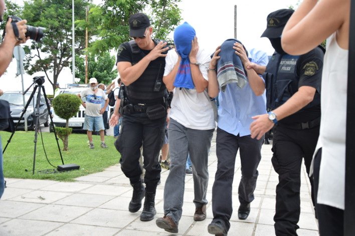 Αλεξανδρούπολη: Τρεις ημέρες αναβολή πήραν οι 8 στρατιωτικοί που κατηγορούνται για παράνομη είσοδο στη χώρα [εικόνες] | iefimerida.gr 0