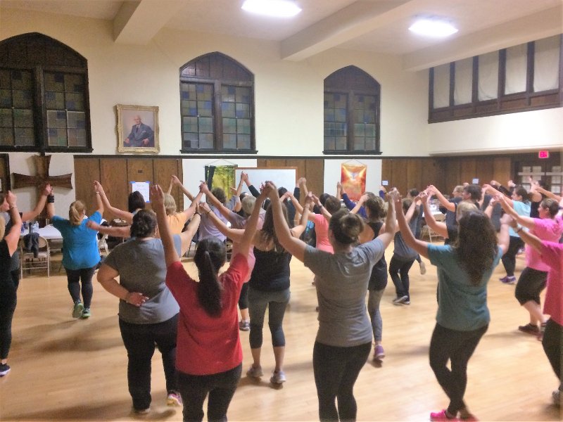  Οι ομογενείς συνδυάζουν την άσκηση με το γλέντι -Τι είναι το OPA-cize™ [εικόνες & βίντεο] | iefimerida.gr 2