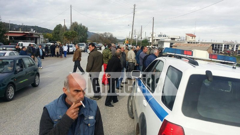 Νεκροί οι δύο αγνοούμενοι στο Μεσολόγγι -Σε αρδευτικό κανάλι βρέθηκε το ΙΧ [εικόνες] | iefimerida.gr 5