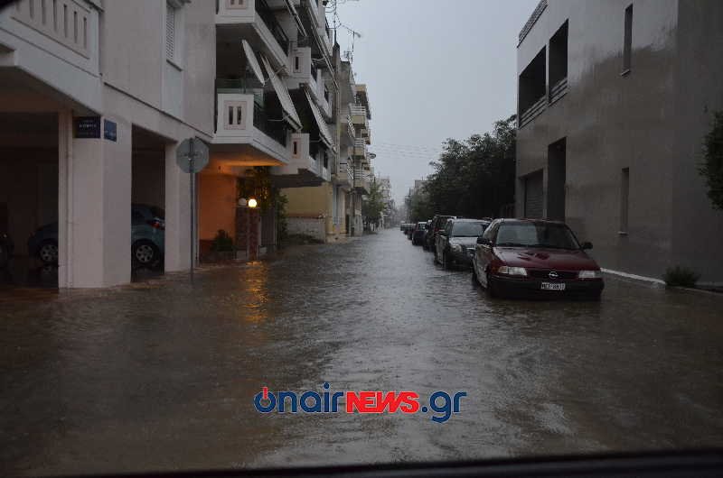 Σοβαρά προβλήματα από την κακοκαιρία -«Πνίγηκαν» πολλές περιοχές [εικόνες & βίντεο] | iefimerida.gr 2