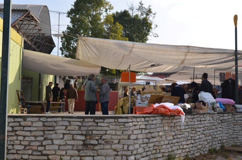 Το ΣΔΟΕ έκανε «ντου» σε υπαίθρια λαϊκή αγορά