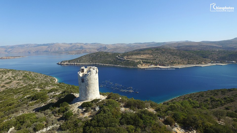 Εντυπωσιακές εικόνες από ψηλά -Το λιμάνι των Μεστών στη νοτιοδυτική Χίο [βίντεο] | iefimerida.gr 1