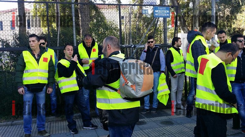 Από τις Σκουριές στην Αθήνα - Πορεία και συγκέντρωση στη Βουλή από 5.000 μεταλλωρύχους [εικόνες&βίντεο] | iefimerida.gr 9
