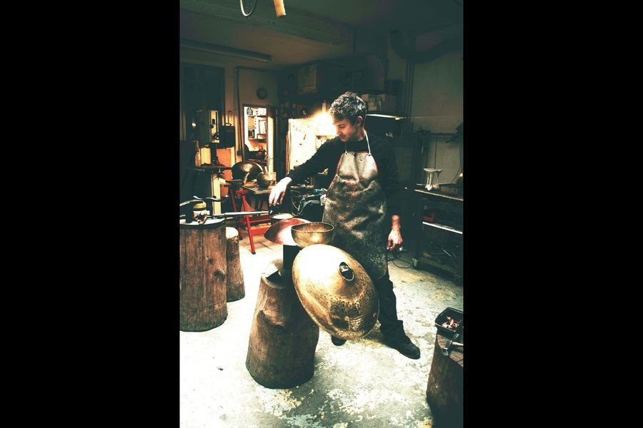 Οι νέοι στη Γαλλία «ζωντανεύουν» τα χειρωνακτικά επαγγέλματα -Κάνουν θαύματα [εικόνες] | iefimerida.gr 2