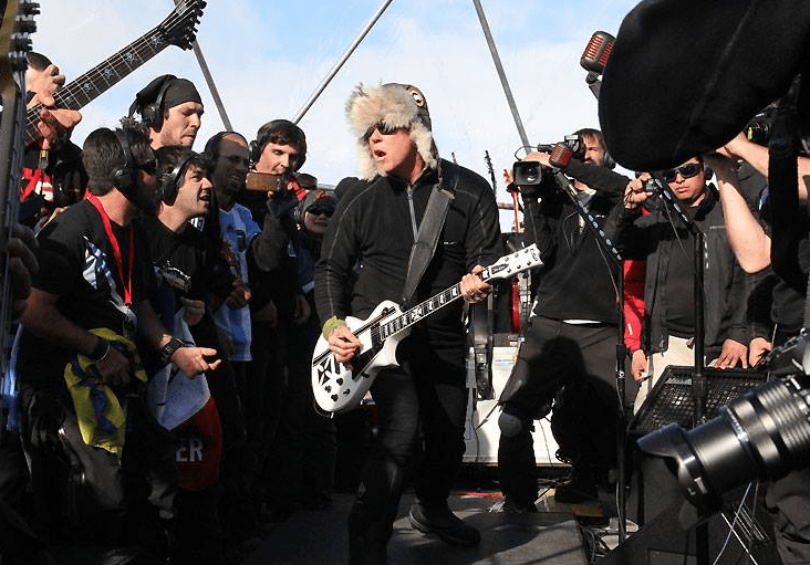 Το πρώτο συγκρότημα που έπαιξε live στην Ανταρκτική -«Δεν υπήρξαν... πιγκουίνοι στους θαυμαστές» [εικόνες] | iefimerida.gr 1