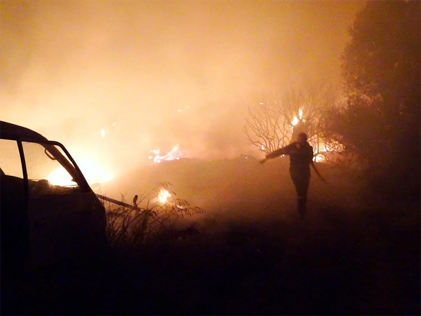Υπό έλεγχο η πυρκαγιά στη Μεταμόρφωση Χαλανδρίου [εικόνες] | iefimerida.gr 0