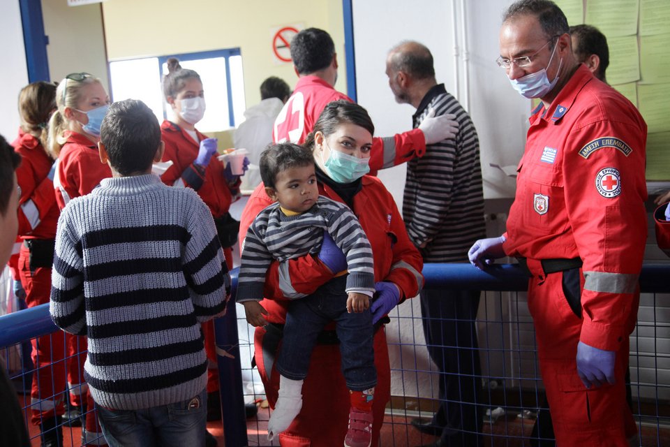 Αναχωρούν οι 370 από τους μετανάστες του «Baris» - Στον Εισαγγελέα επτά ως επικεφαλείς της μεταφοράς [εικόνες] | iefimerida.gr 1