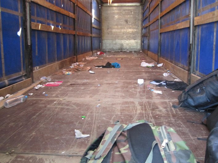 Εσοδα 200.000 ευρώ από μία και μόνη μεταφορά μεταναστών στην Ελλάδα [εικόνες] | iefimerida.gr 0