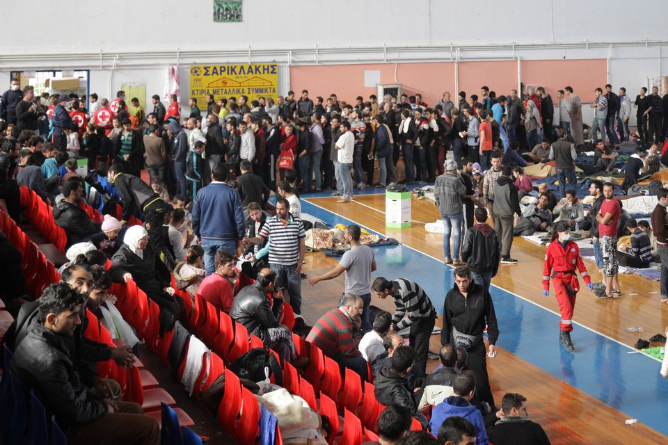 Αναχωρούν οι 370 από τους μετανάστες του «Baris» - Στον Εισαγγελέα επτά ως επικεφαλείς της μεταφοράς [εικόνες] | iefimerida.gr 3