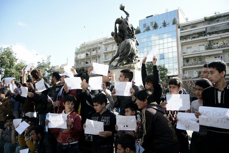 Χάος: Πάνω από 10.500 πρόσφυγες εγκλωβισμένοι σε Ειδομένη και Πειραιά | iefimerida.gr 2