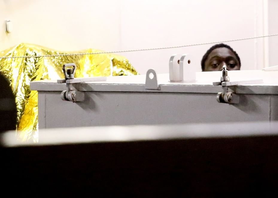 Τραγωδία στη Μεσόγειο: Χειροπέδες σε 2 δουλεμπόρους -800 οι νεκροί του ναυαγίου [εικόνες & βίντεο] | iefimerida.gr 10