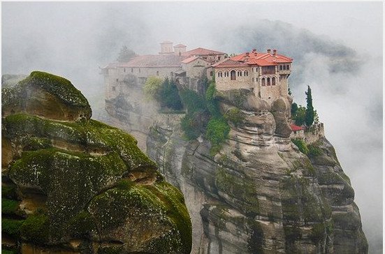 Χαβανέζα τρώει σουβλάκι στα Μετέωρα και γράφει: Είναι το εξωγήινο μέρος της Ελλάδας [εικόνες & βίντεο] | iefimerida.gr 2