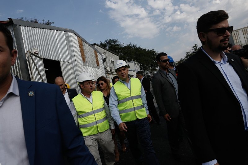 Σε σταθμό του μετρό στη Θεσσαλονίκη ο Τσίπρας: Θυμήθηκα ότι είμαι μηχανικός -Η υποδοχή με πανό [εικόνες & βίντεο] | iefimerida.gr 5