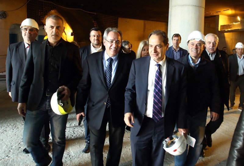  Ο μετροπόντικας έφτασε στον Πειραιά -Στον σταθμό του Δημοτικού Θεάτρου [εικόνες] | iefimerida.gr 7