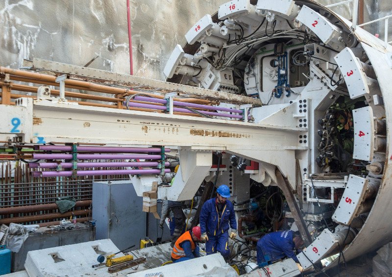 Επιασε και πάλι δουλειά ο μετροπόντικας στη Θεσσαλονίκη [εικόνες] | iefimerida.gr 1