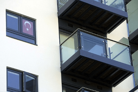 Γιος πολιτικού ο 18χρονος που έπεσε και σκοτώθηκε ενώ έκανε σεξ στο μπαλκόνι [εικόνες] | iefimerida.gr 1