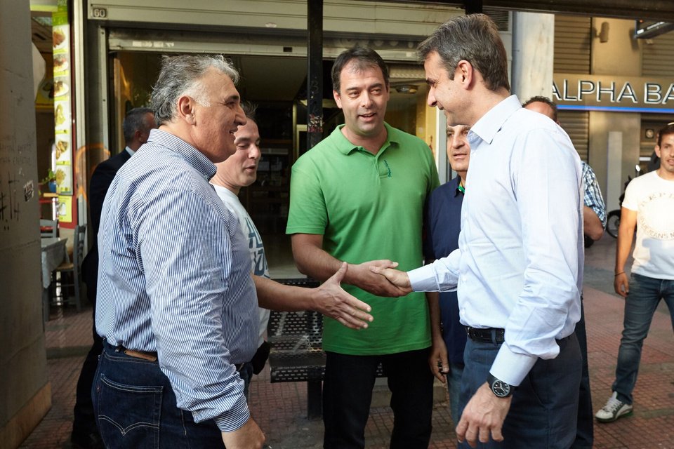 Επίσκεψη Μητσοτάκη στο κέντρο της Αθήνας: Οι πολίτες όμηροι των γνωστών-αγνώστων [εικόνες & βίντεο] | iefimerida.gr 0