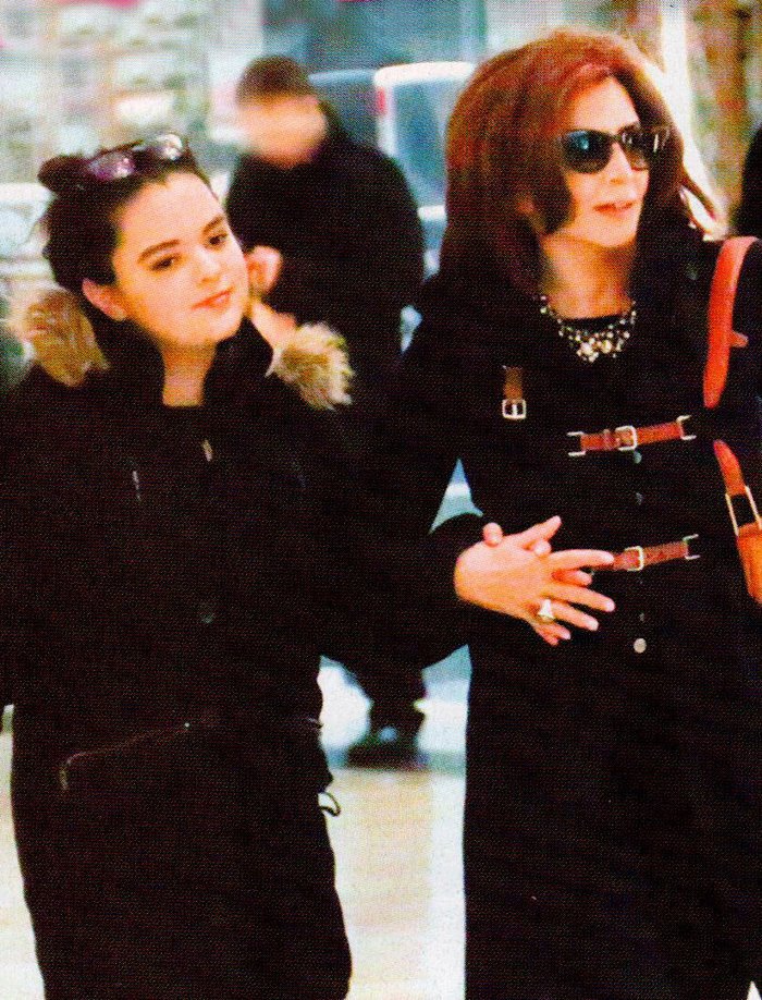 Η κόρη της Μιμής Ντενίση έγινε 16 ετών -Λένε ότι θα γίνει σοπράνο [εικόνες]  | iefimerida.gr 1