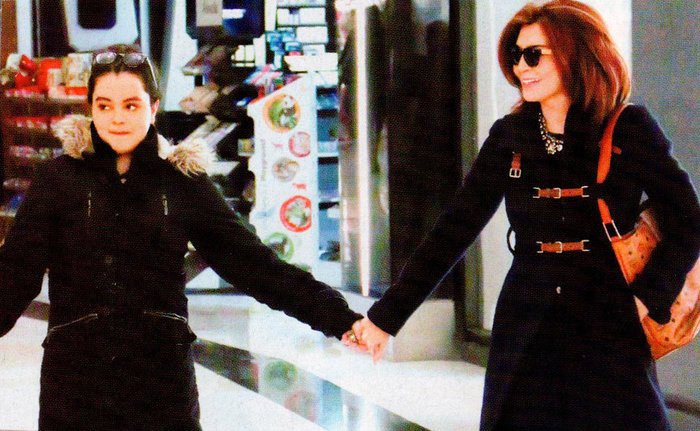 Η κόρη της Μιμής Ντενίση έγινε 16 ετών -Λένε ότι θα γίνει σοπράνο [εικόνες]  | iefimerida.gr 2