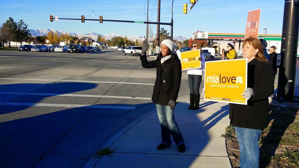 Μία Λαβ: Η πρώτη μαύρη γερουσιαστής που εξελέγη στον αμερικανικό Νότο μετά τον εμφύλιο [εικόνες] | iefimerida.gr 1