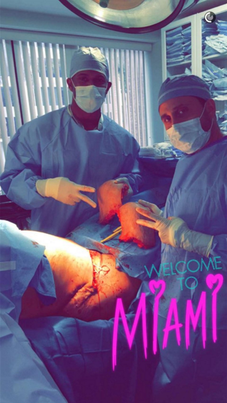 Πλαστικός «σφάζει» γυναίκες και ανεβάζει τις εικόνες ζωντανά [σκληρές εικόνες] | iefimerida.gr 6