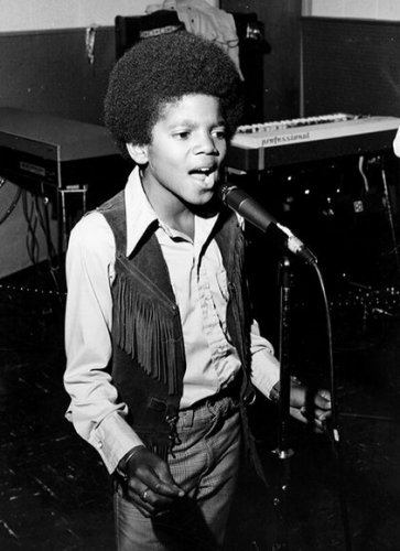 Πέντε χρόνια χωρίς τον βασιλιά της Ποπ -Καρέ από τη ζωή και το έργο του Μάικλ Τζάκσον  [εικόνες] | iefimerida.gr 1