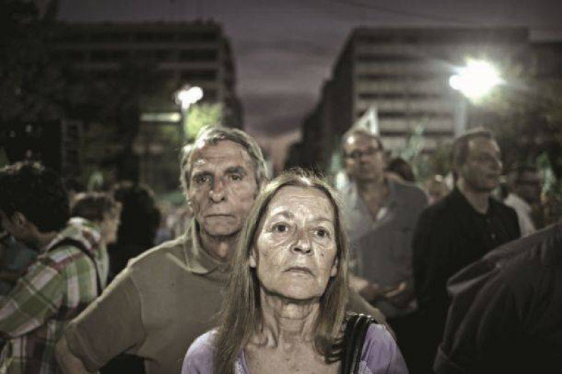 Συγκλονιστικές φωτογραφίες από την Αθήνα της κρίσης γίνονται έκθεση στην Ελβετία [εικόνα] | iefimerida.gr 2