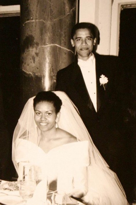 «Fifty and Fabulous»: Η Μισέλ Ομπάμα γιορτάζει τα 50 στο απόγειό της και πλέον κοιτά τη ζωή μετά το Λευκό Οίκο [εικόνες] | iefimerida.gr 1