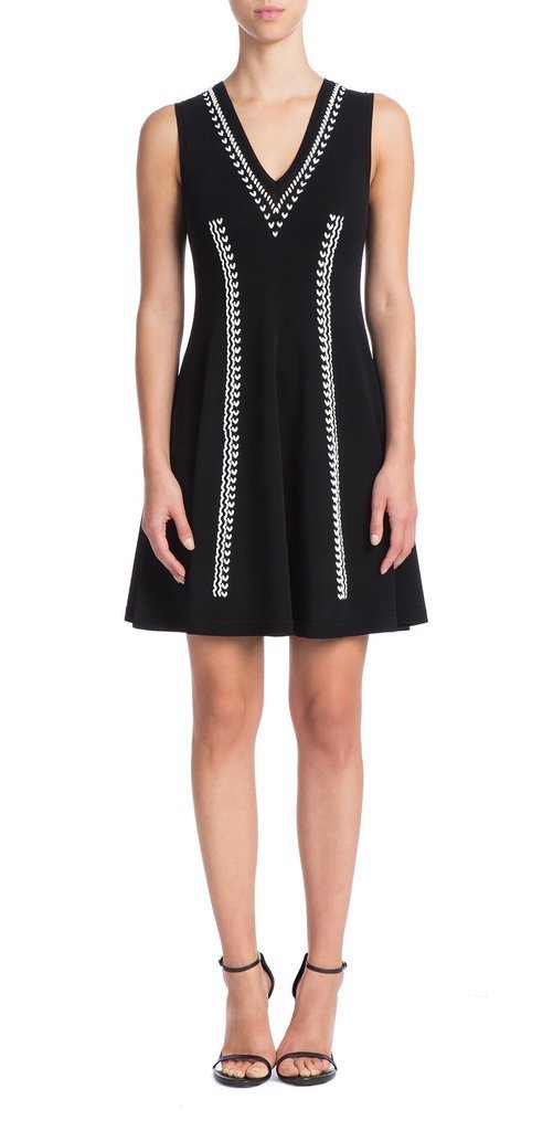 Μίνι, φλοράλ, αέρινα, πανάκριβα Carolina Herrera -Τι φόρεσαν οι Ομπάμα στην Κούβα [εικόνες] | iefimerida.gr 9