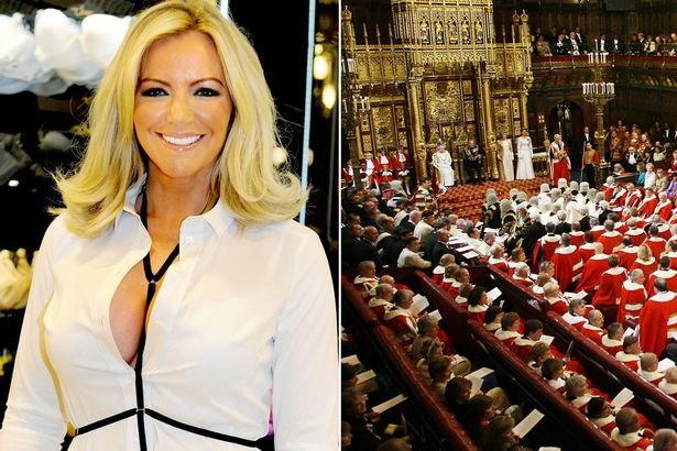 Η βασίλισσα των εσωρούχων έγινε βαρόνη και υπουργός στη Μεγάλη Βρετανία - Μια απίστευτη ιστορία [εικόνες] | iefimerida.gr 1