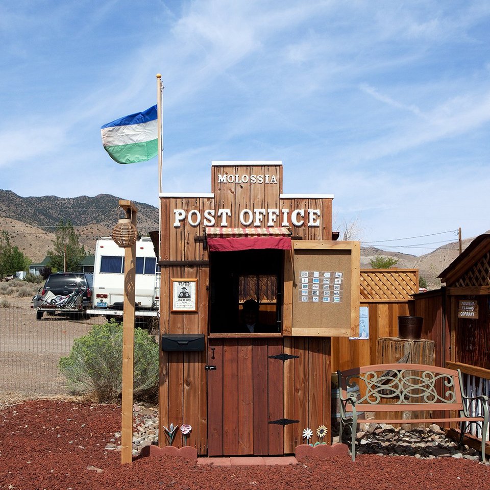 Παράξενοι τύποι ιδρύουν μικρά «έθνη» μέσα σε μεγάλες χώρες [εικόνες]  | iefimerida.gr 6