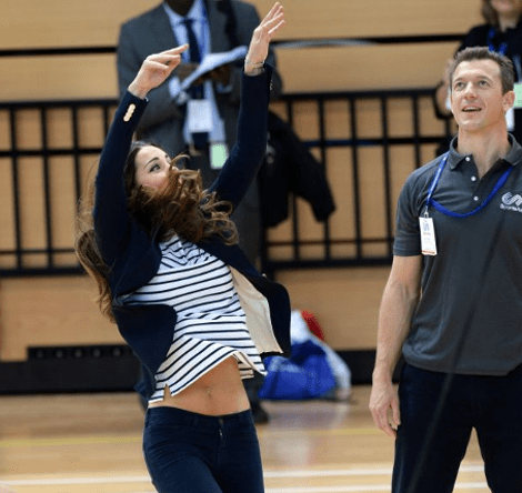 H Daily Mail κράζει την Κέιτ Μίντλετον: Μάθε πια να καλύπτεις τον κ@λ@ σου και πάψε να φοράς στρινγκ, θα γίνεις βασίλισσα -Ολα τα γυμνά της δούκισσας [εικόνες] | iefimerida.gr 15